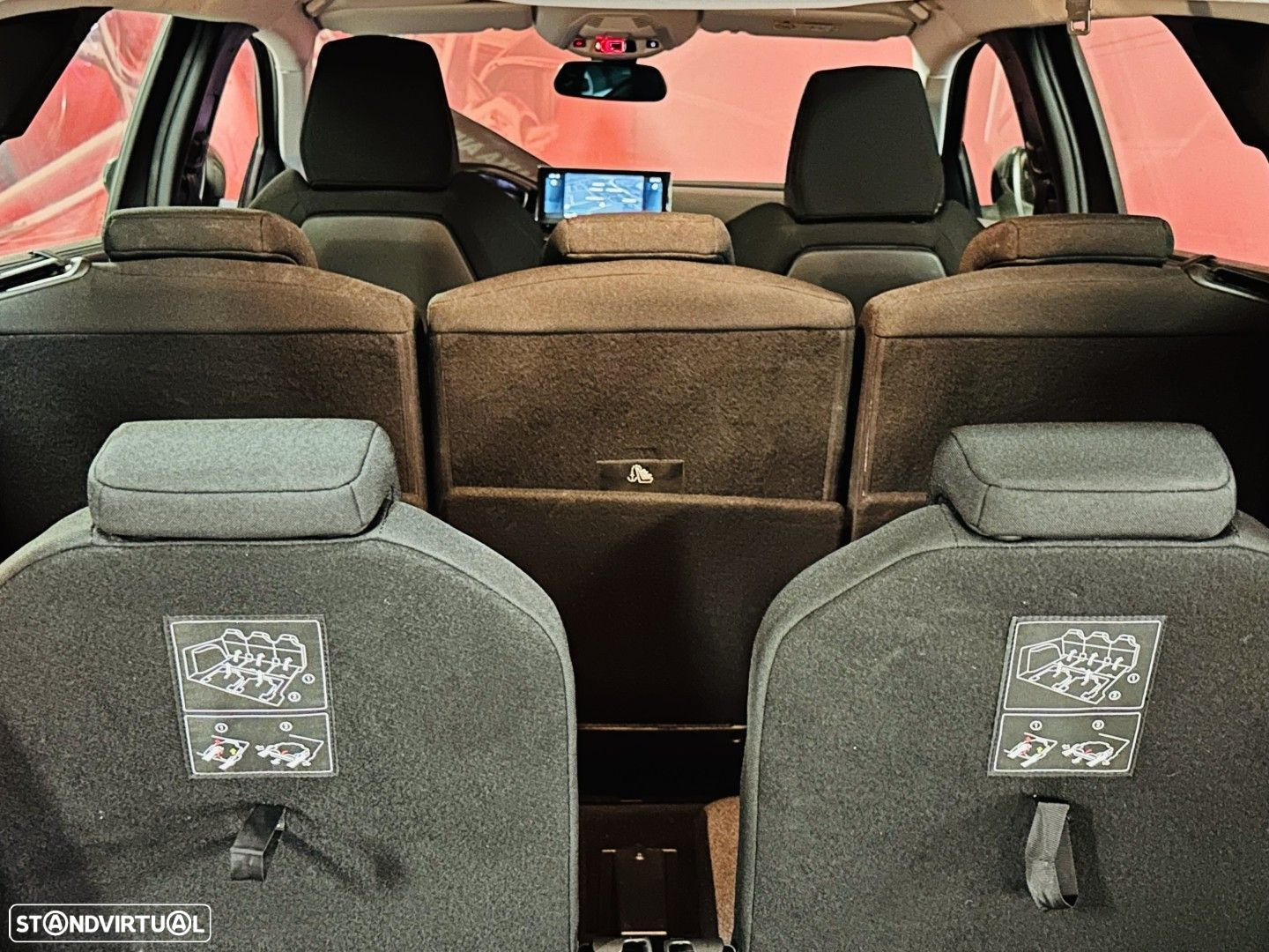 Peugeot 5008 1.2 PureTech Allure EAT8 - 8