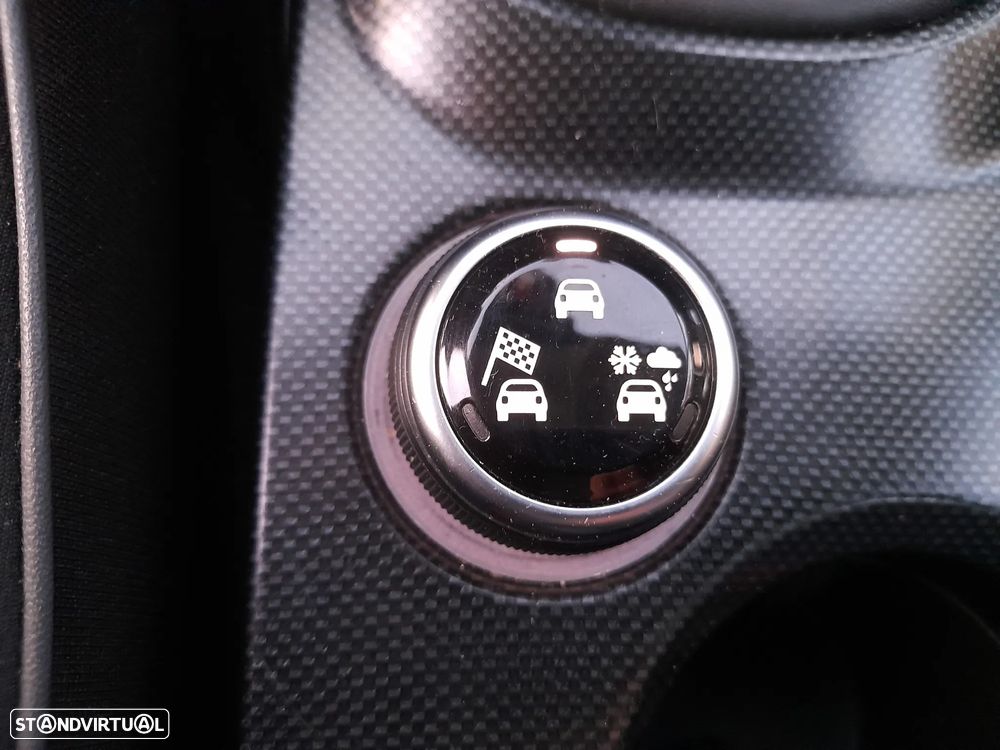 Fiat 500X 1.3 MJ Lounge S&S - 32