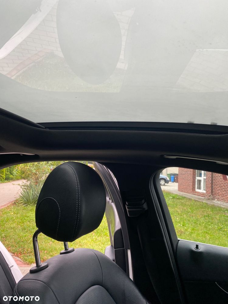 Mercedes-Benz Klasa C 300 9G-TRONIC AMG Line - 7