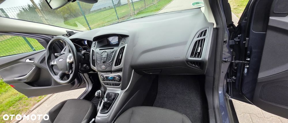 Ford Focus - 21