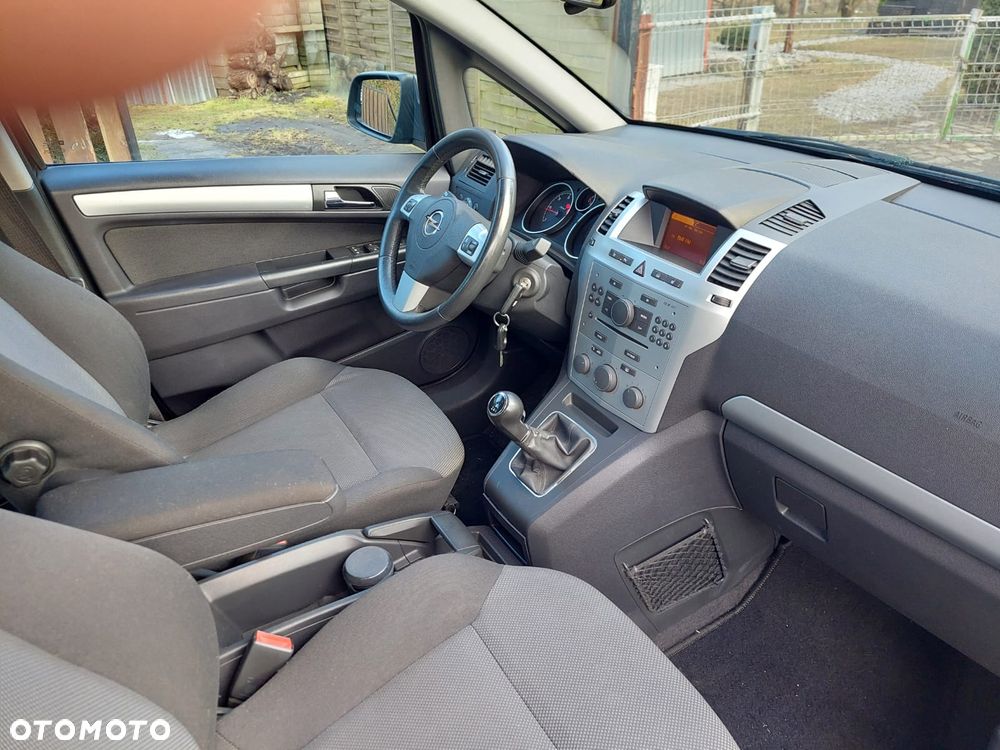 Opel Zafira - 7