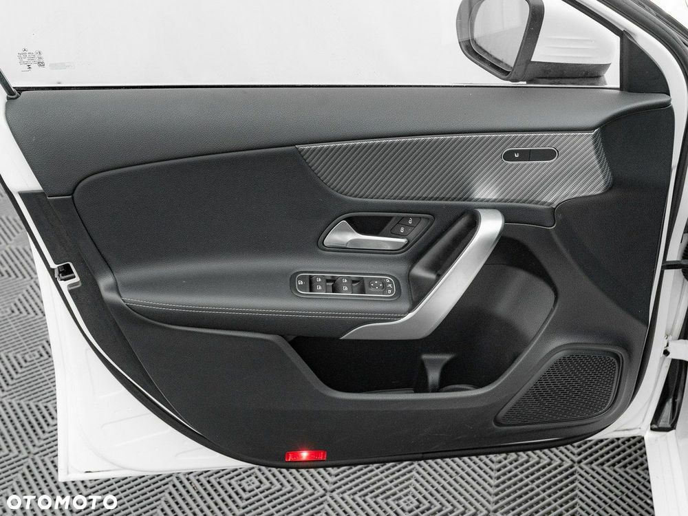 Mercedes-Benz Klasa A 200 Progressive 7G-DCT - 13