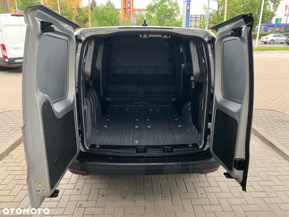 Ford Transit Connect - 12