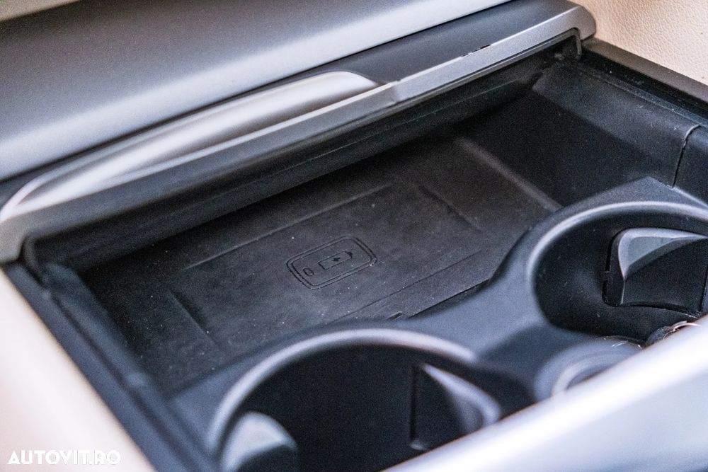 BMW Seria 5 520d Aut. Luxury Line - 14