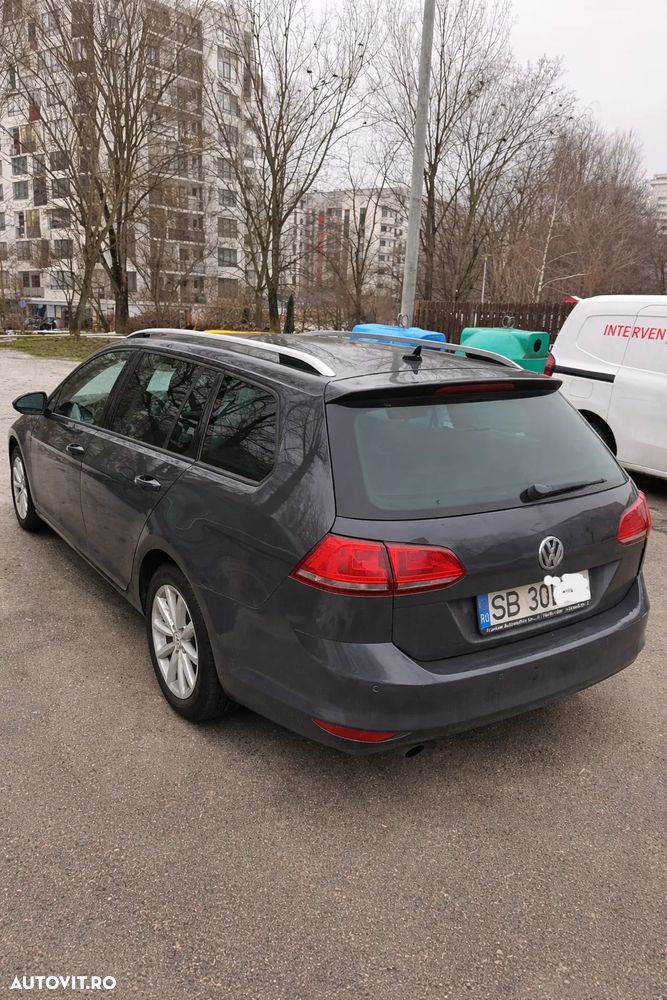 Volkswagen Golf 1.6 TDI BlueMotion Technology Lounge - 4