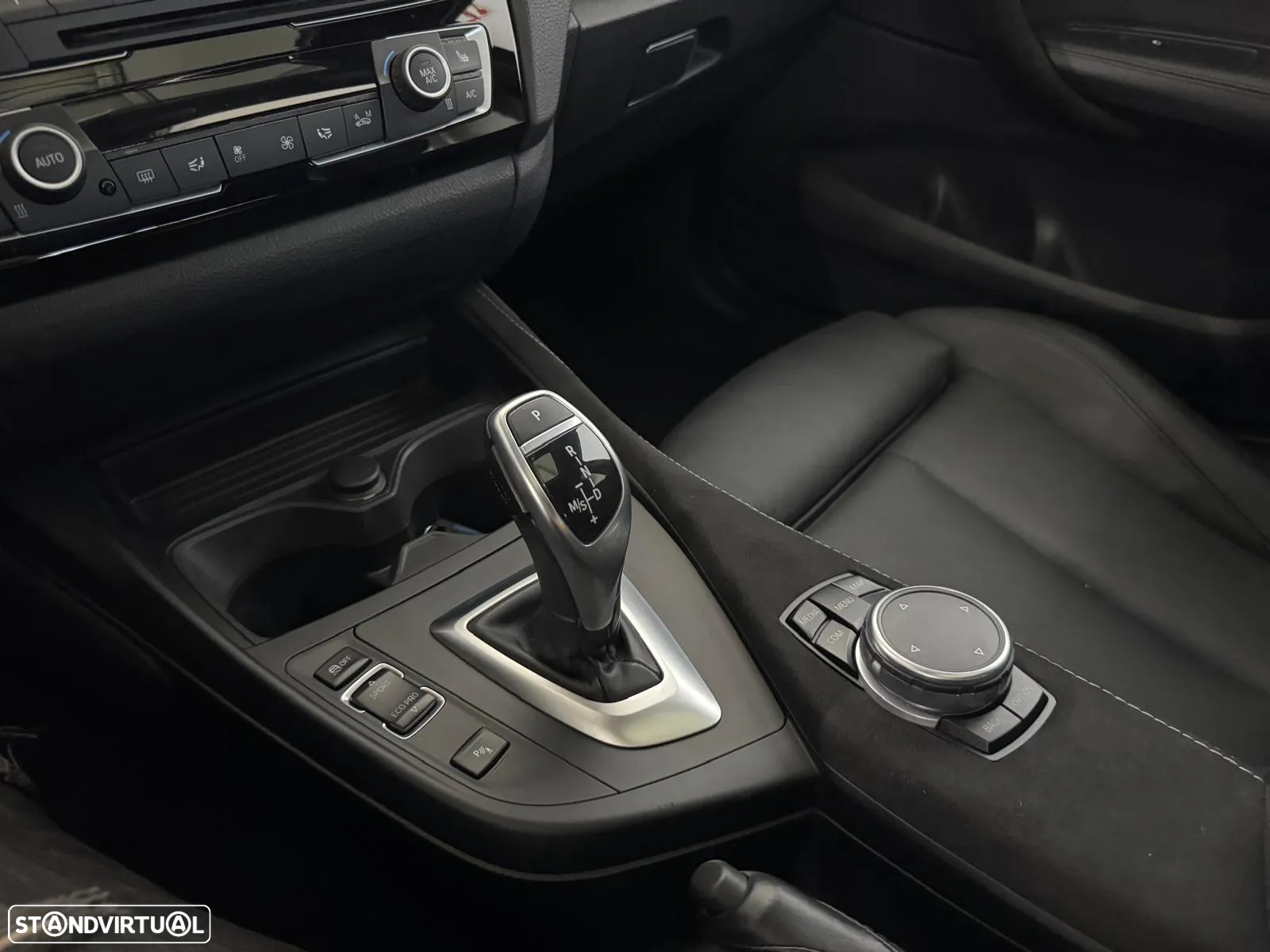BMW 120 i Pack M Auto - 26