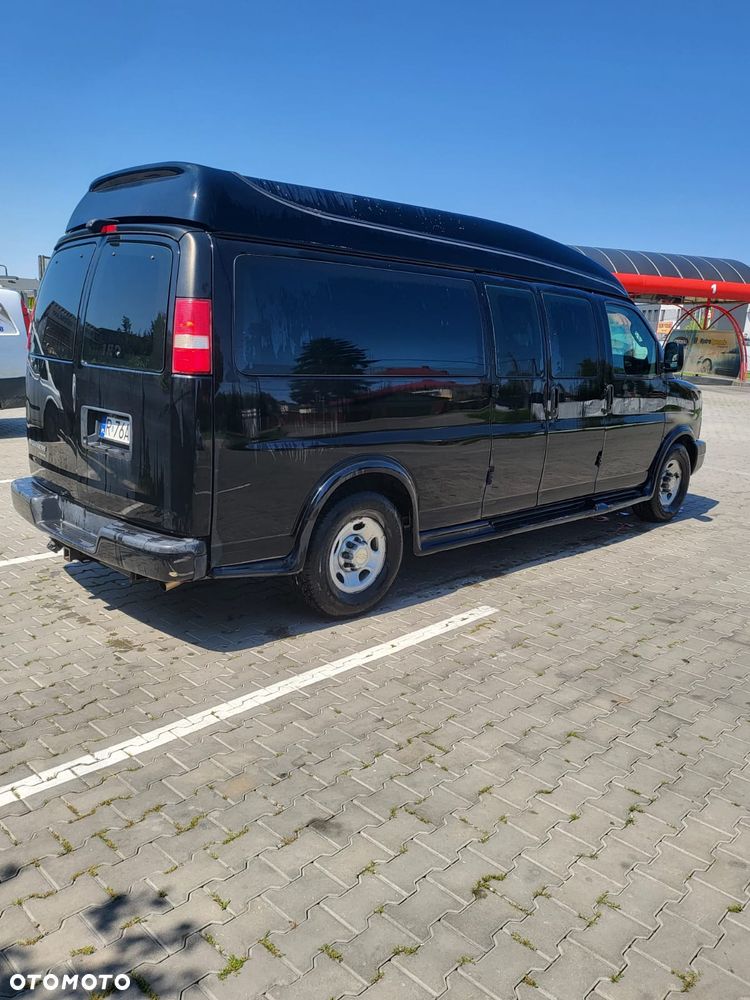 Chevrolet Express - 4
