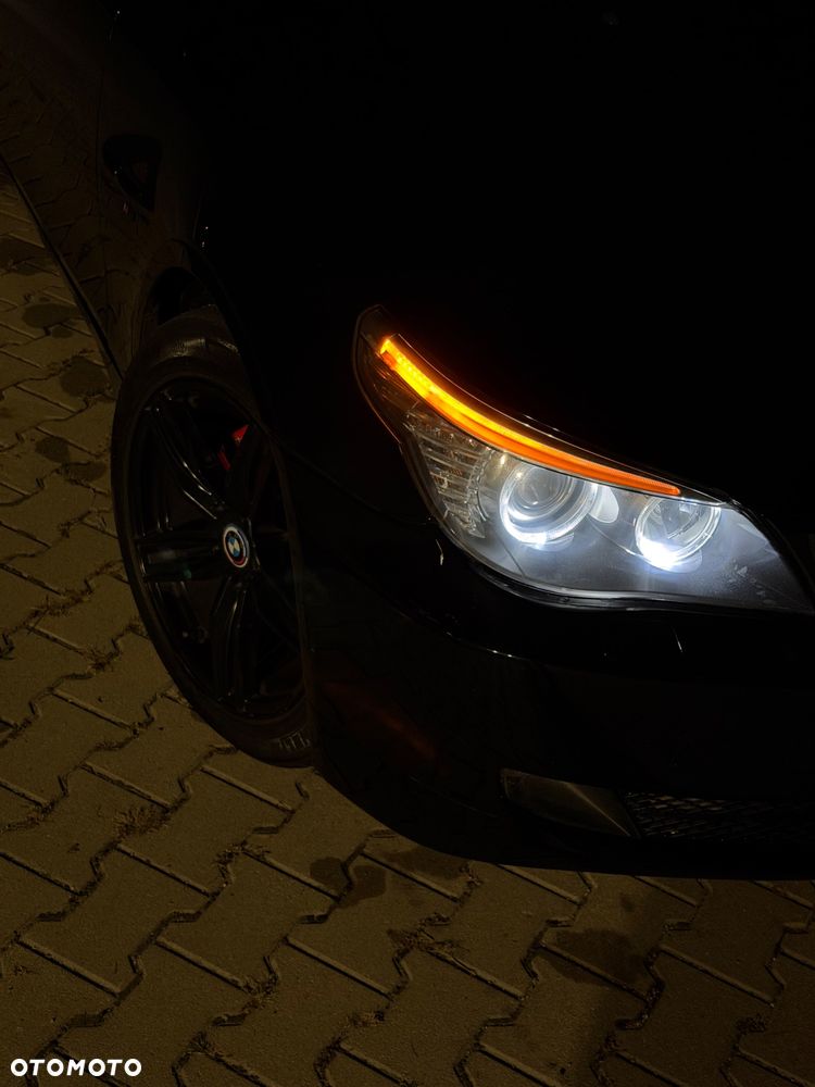 BMW Seria 5 520i - 2