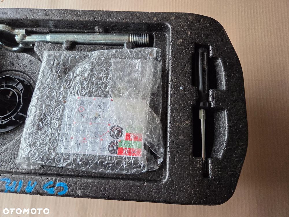 Wkład koła zapasowego Citroen C3 Aircross - 4