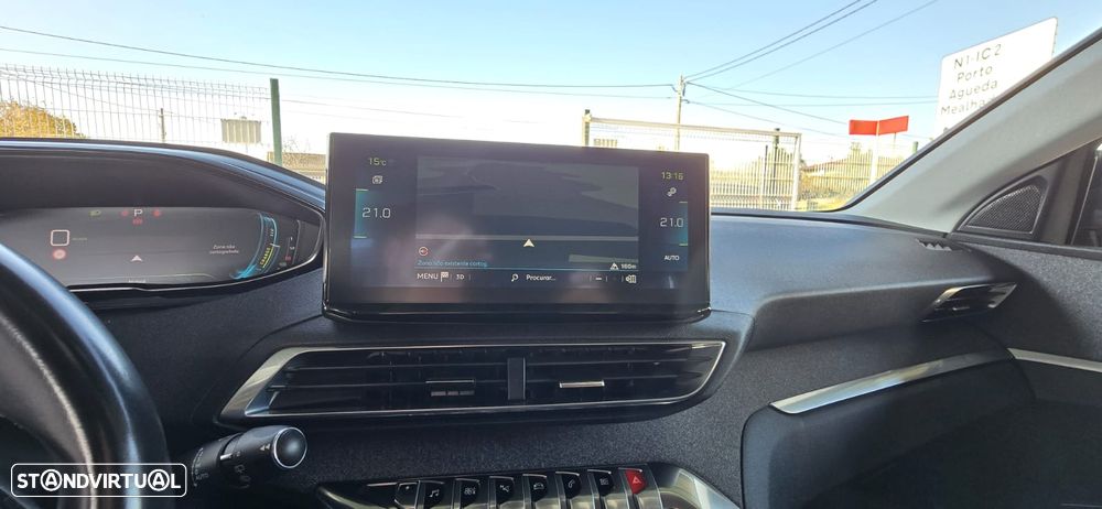 Peugeot 3008 1.6 Hybrid Allure e-EAT8 - 42