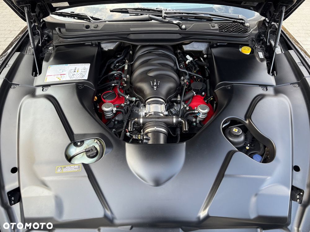 Maserati GranTurismo S Automatik - 17