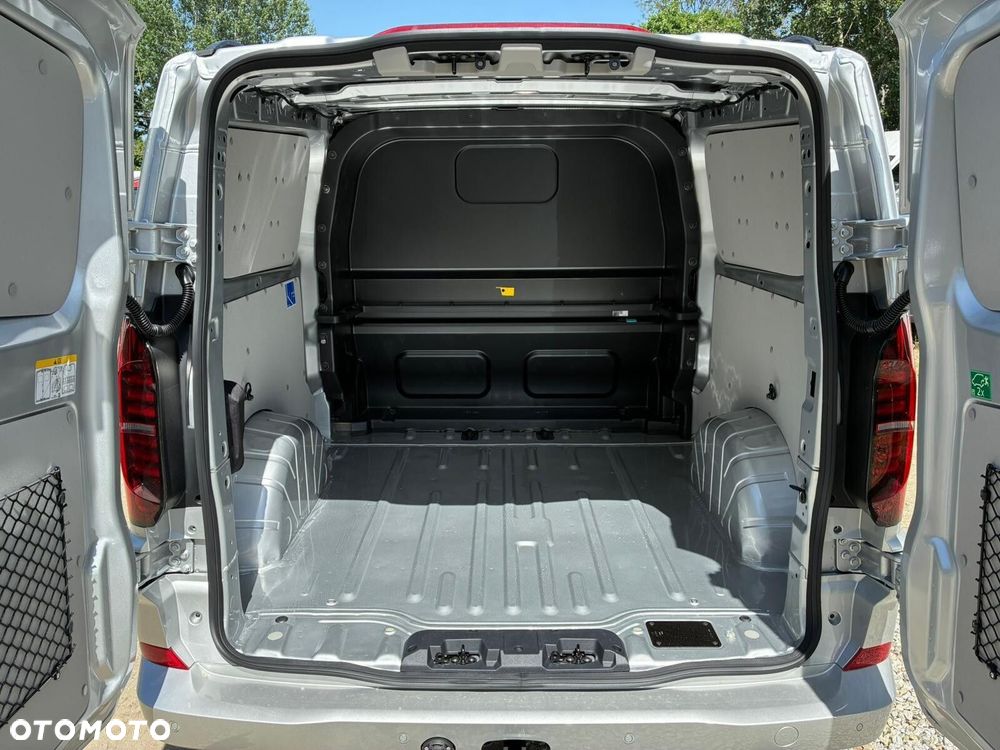 Volkswagen Transporter T7 Furgon PLUS 4MOTION/6 osob./AUTOMAT 2,0 TDI 170 KM r. o. 3500 mm - 13