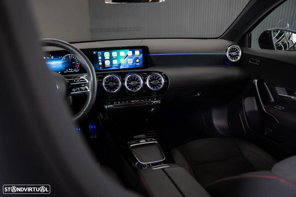 Mercedes-Benz A 250 e AMG Line - 25