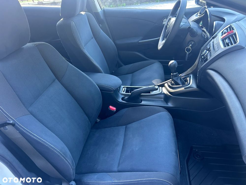 Honda Civic 1.6 i-DTEC Comfort Black Edition - 25