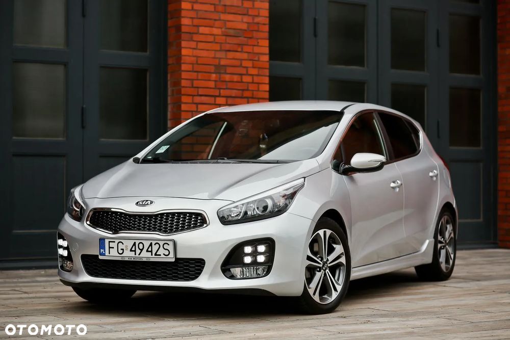 Kia Ceed Cee'd 1.6 CRDi GT Line - 6