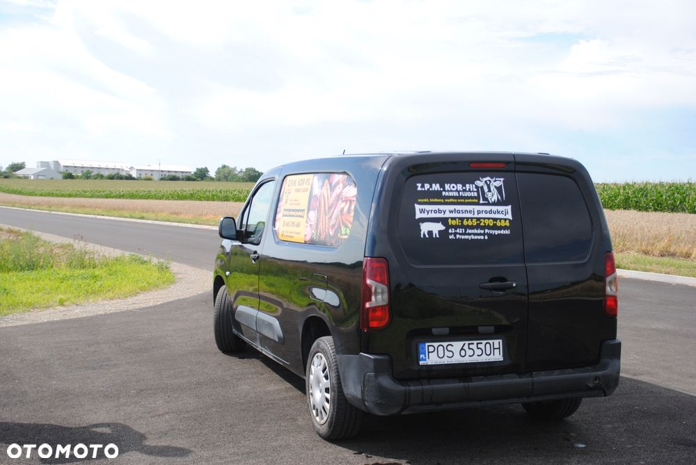 Opel Combo 1.2 Turbo Essentia S&S - 10