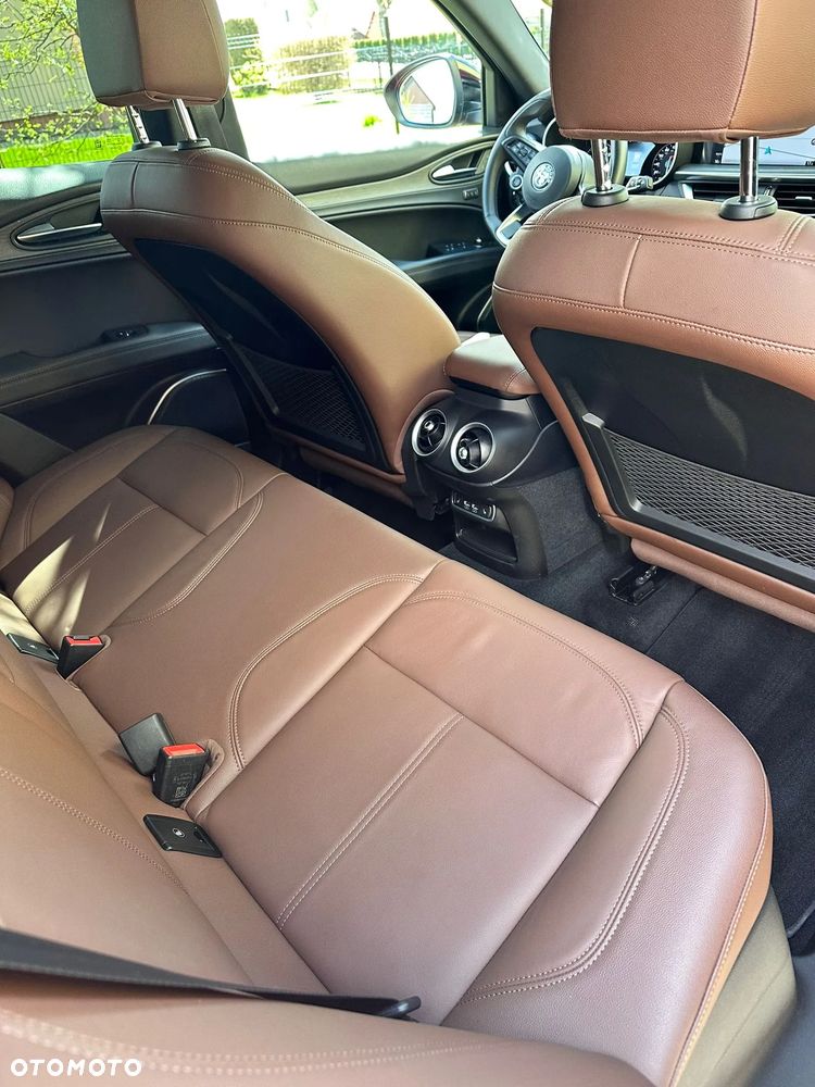 Alfa Romeo Stelvio 2.0 Turbo Veloce TI Q4 - 18