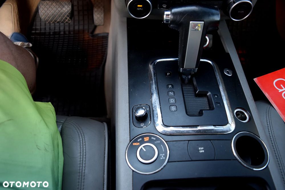 Volkswagen Touareg 3.0 V6 TDI DPF Automatik - 24