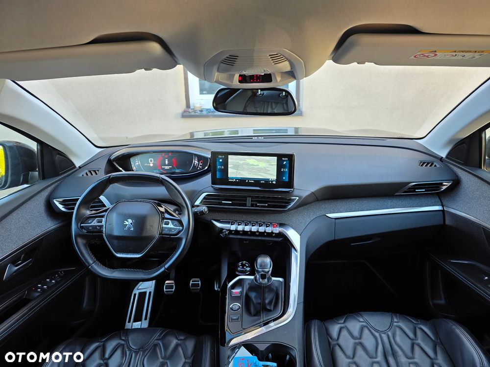 Peugeot 5008 1.5 BlueHDi Road Trip S&S - 34