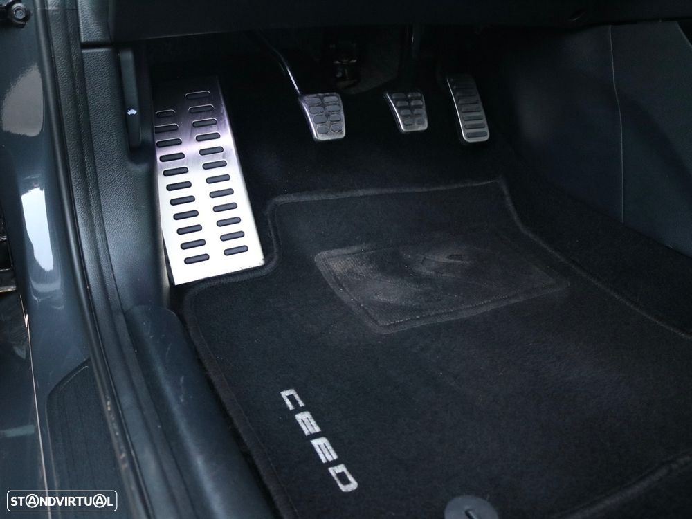 Kia Ceed 1.6 CRDi TX - 19