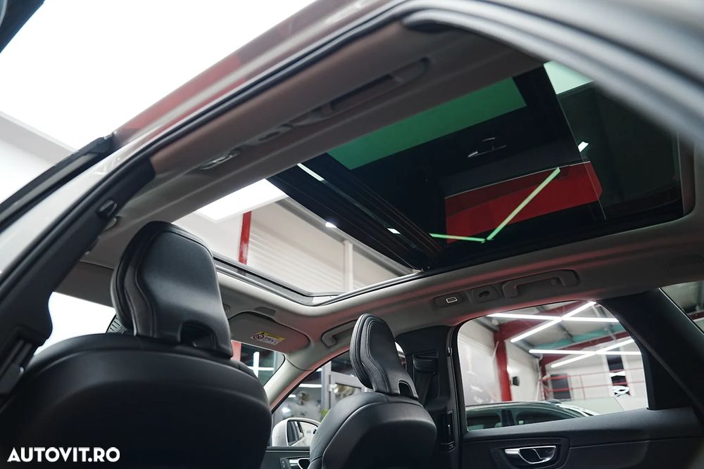 Volvo XC 60 Recharge T6 Twin Engine eAWD Inscription Expression - 8