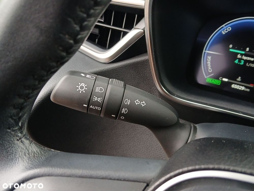Toyota Corolla 1.8 Hybrid Comfort - 27