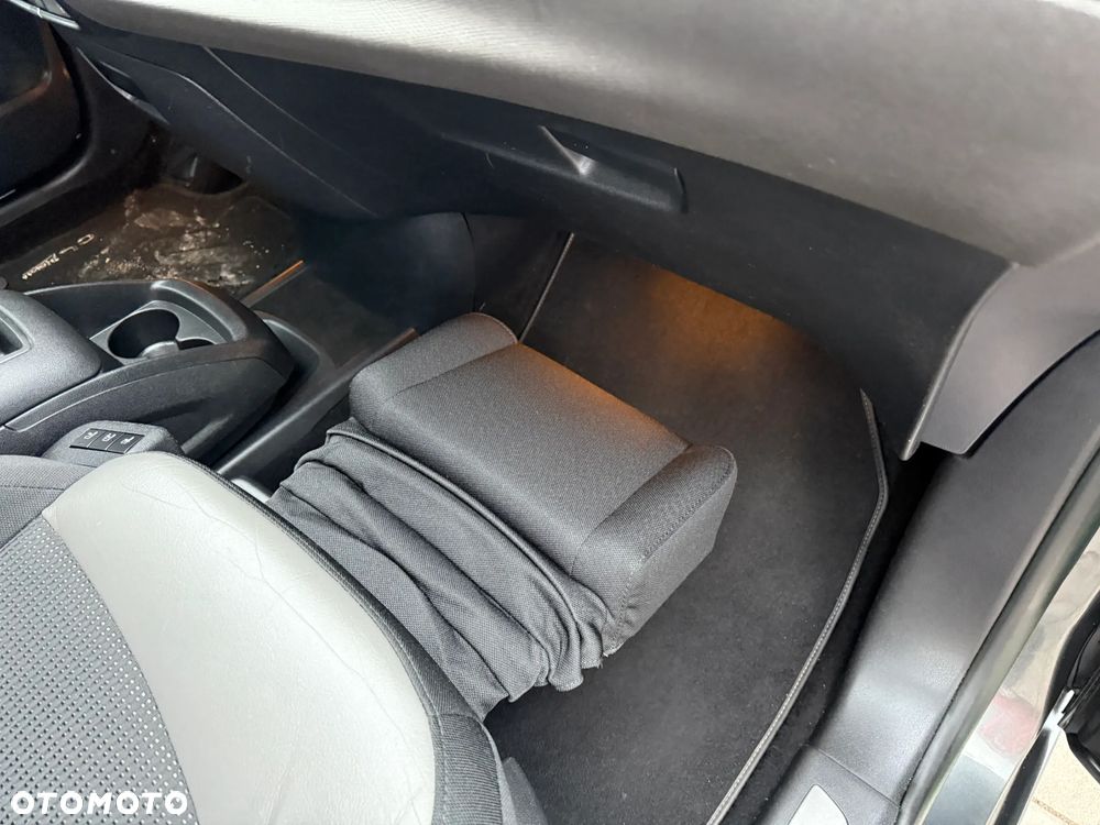 Citroën C4 Picasso 1.6 e-HDi FAP EGS6 Black Top - 31