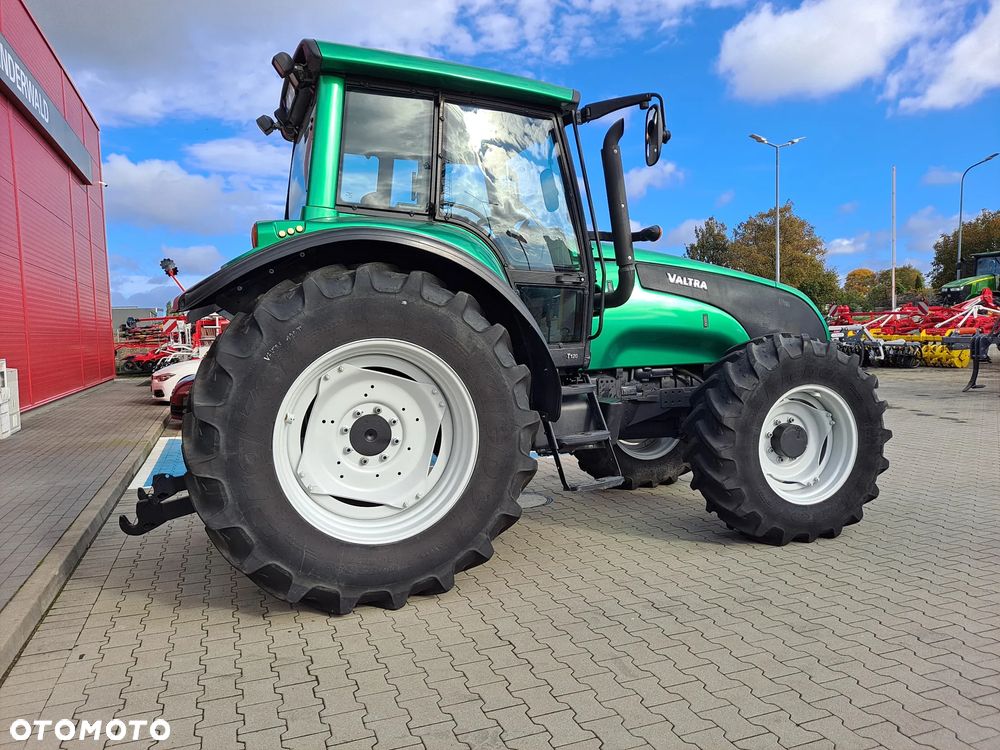 Valtra T120 - 1