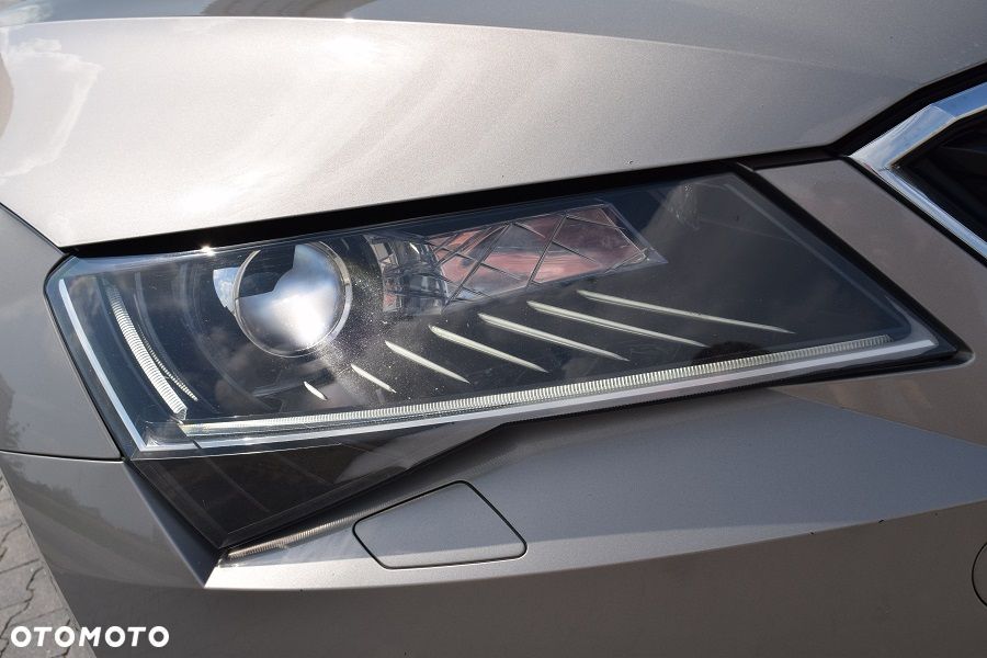 Skoda Superb 2.0 TSI L&K DSG - 29