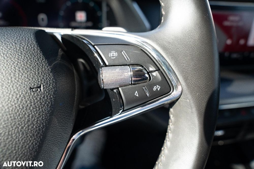 Skoda Octavia 2.0 TDI DSG Ambition - 17