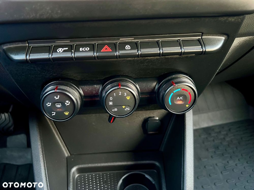 Dacia Duster 1.6 SCe Laureate S&S - 25