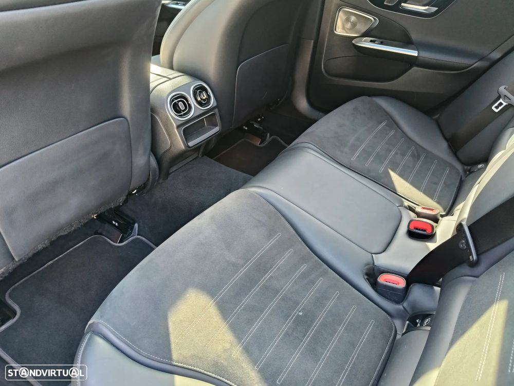 Mercedes-Benz C 300 de AMG Line - 12