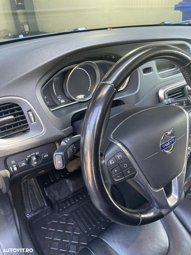 Volvo V40 T4 Aut Summum - 10