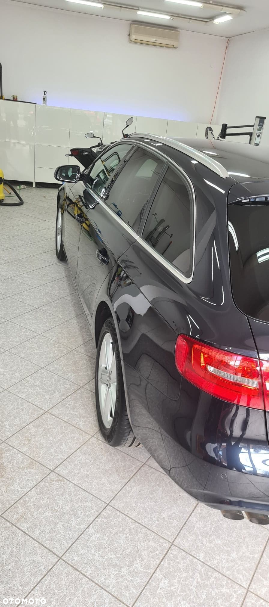 Audi A4 2.0 TDI Quattro Line - 4