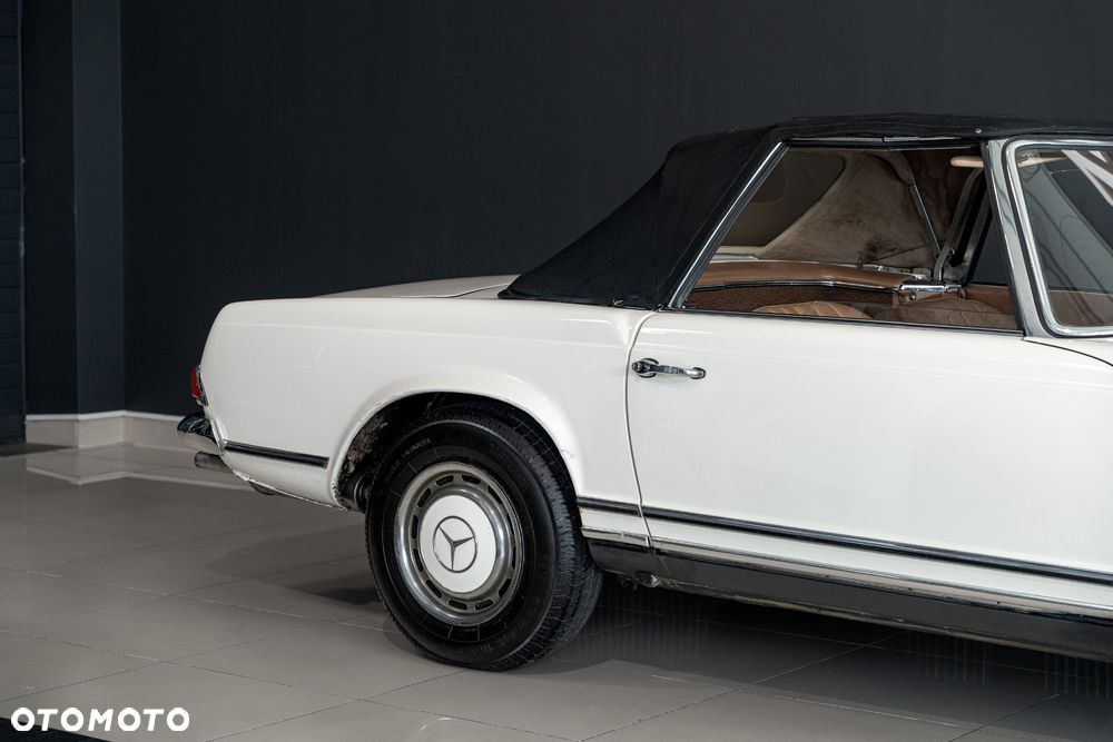 Mercedes-Benz SL - 14