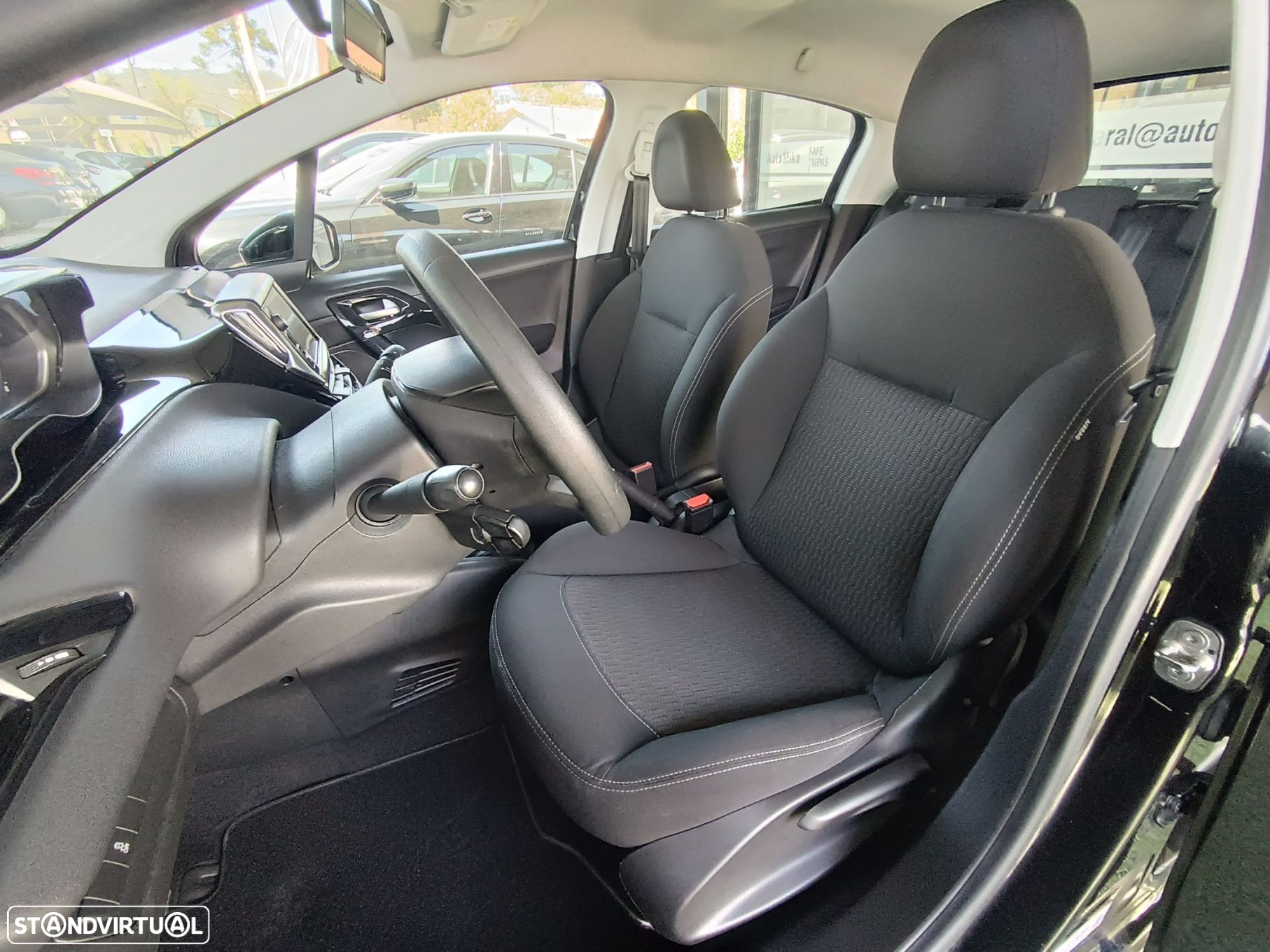 Peugeot 208 1.6 BlueHDi Active - 16
