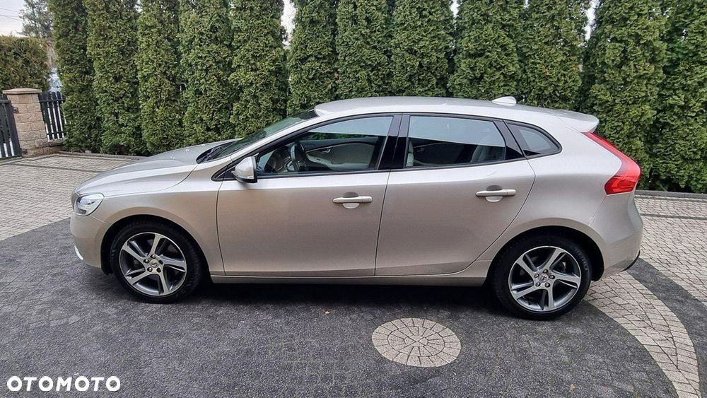 Volvo V40 - 4