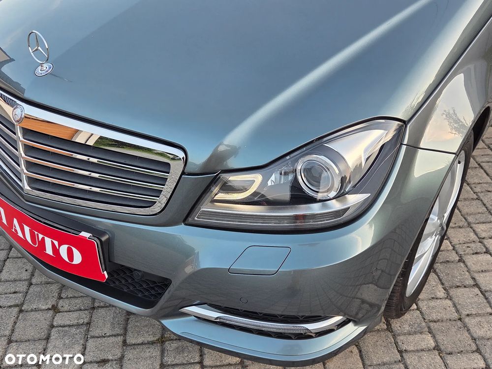 Mercedes-Benz Klasa C 180 BlueEFFICIENCY 7G-TRONIC Elegance - 16