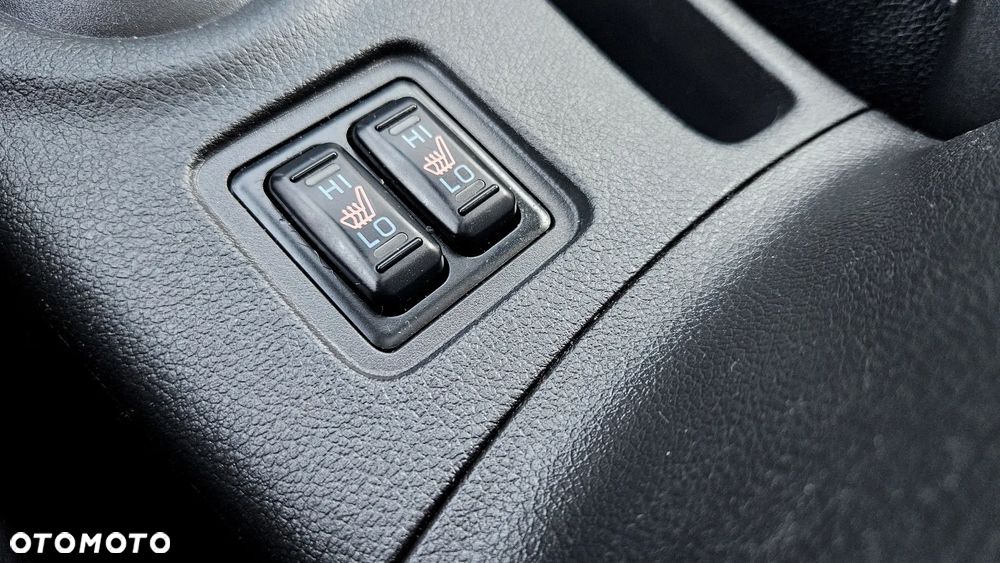 Mitsubishi Outlander 2.0 4WD Plus - 29