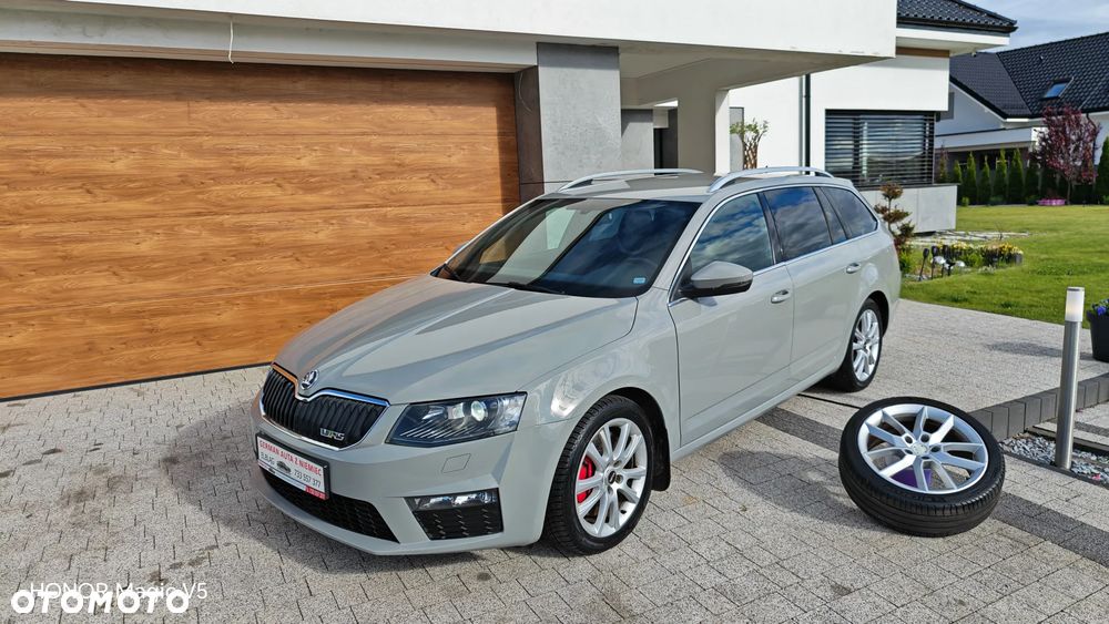 Skoda Octavia 2.0 TDI DSG RS - 28