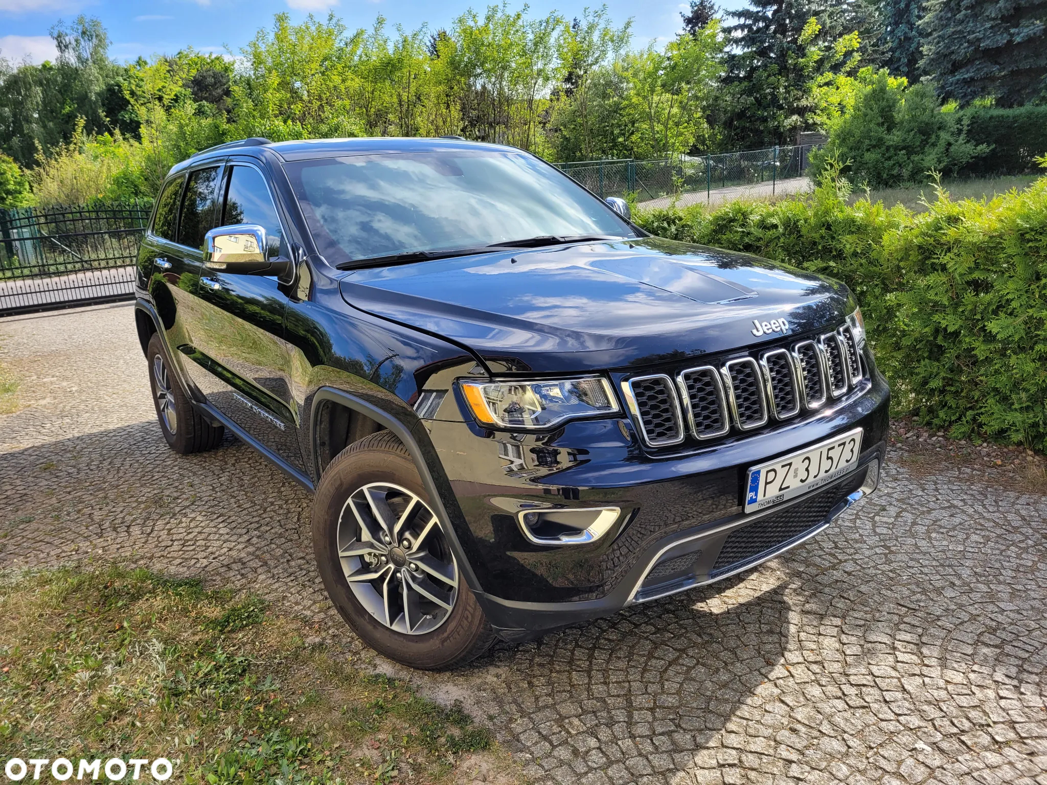 Jeep Grand Cherokee - 11