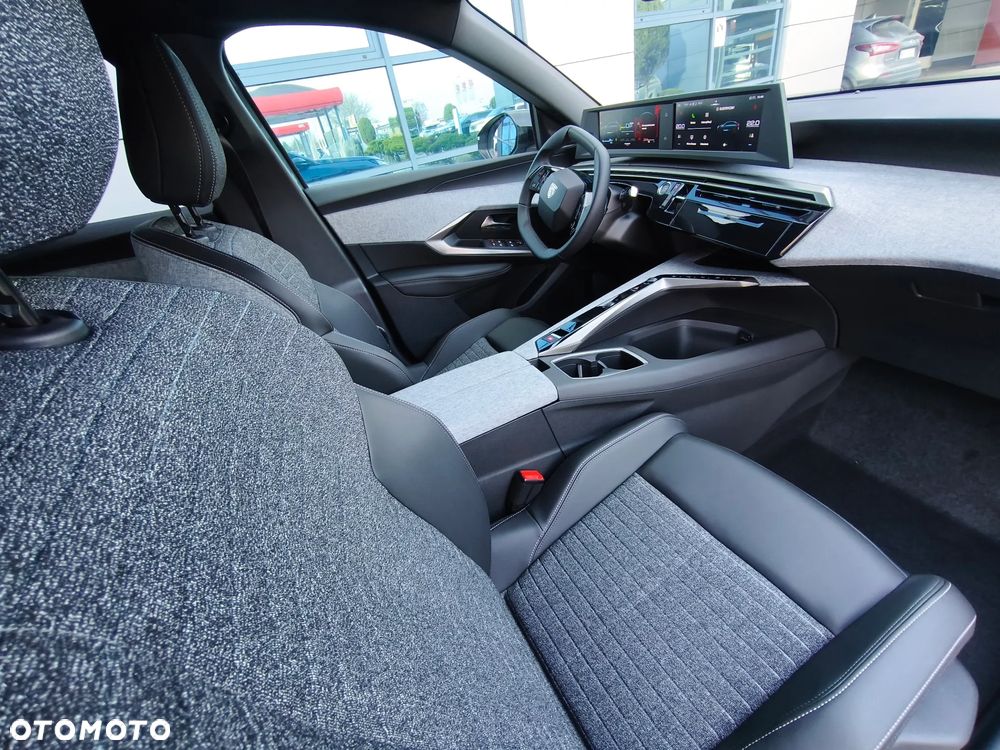 Peugeot 3008 1.6 PHEV 195 Allure S&S e-DCS7 - 20