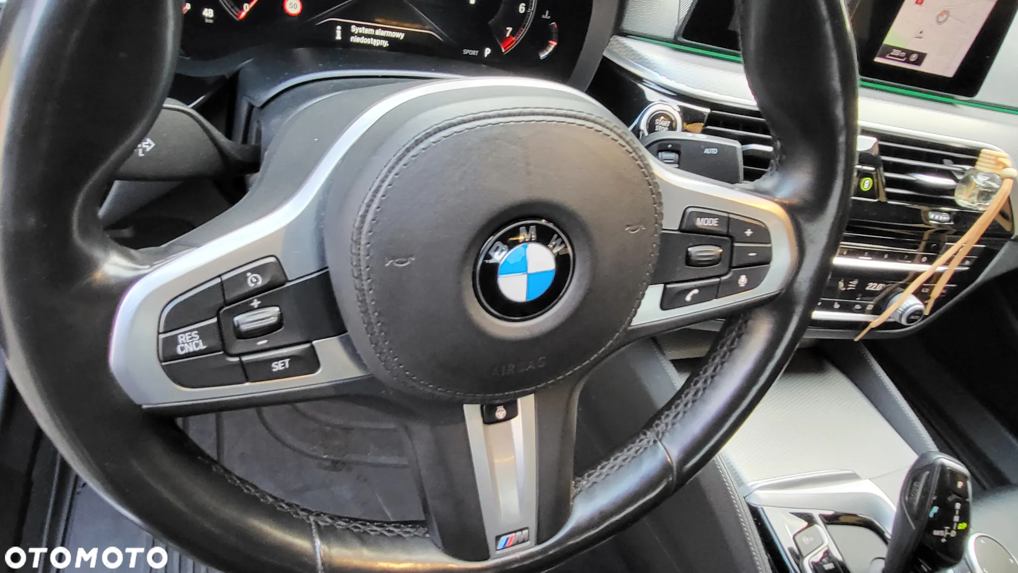 BMW Seria 5 530i xDrive - 24