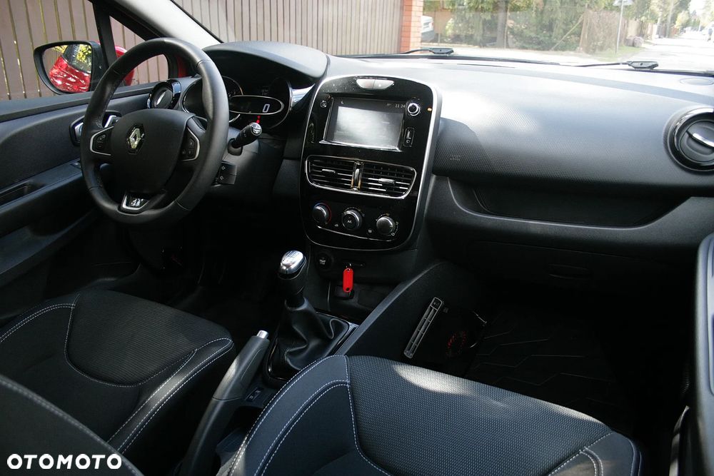 Renault Clio - 17
