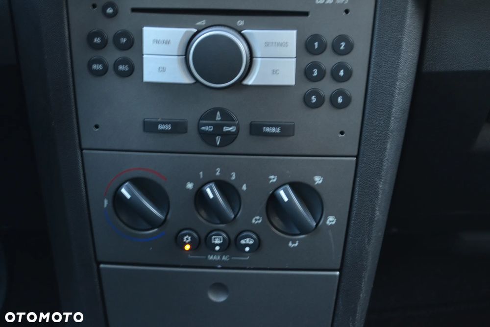 Opel Meriva 1.6 Cosmo - 22