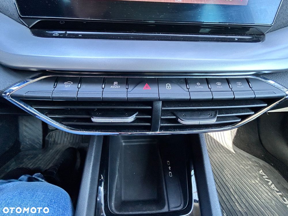 Skoda Octavia 1.5 TSI ACT Style - 29