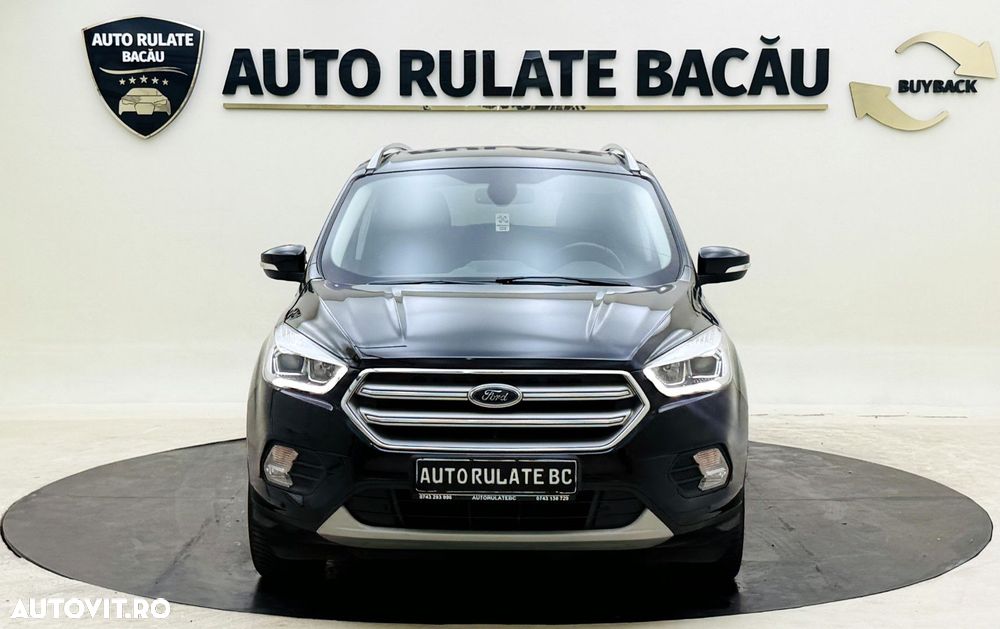 Ford Kuga - 10