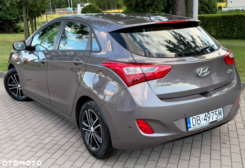 Hyundai i30 1.4 Fifa World Cup Edition - 25