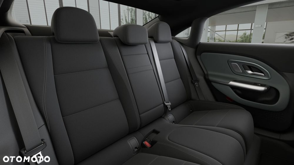 Mercedes-Benz CLA - 12