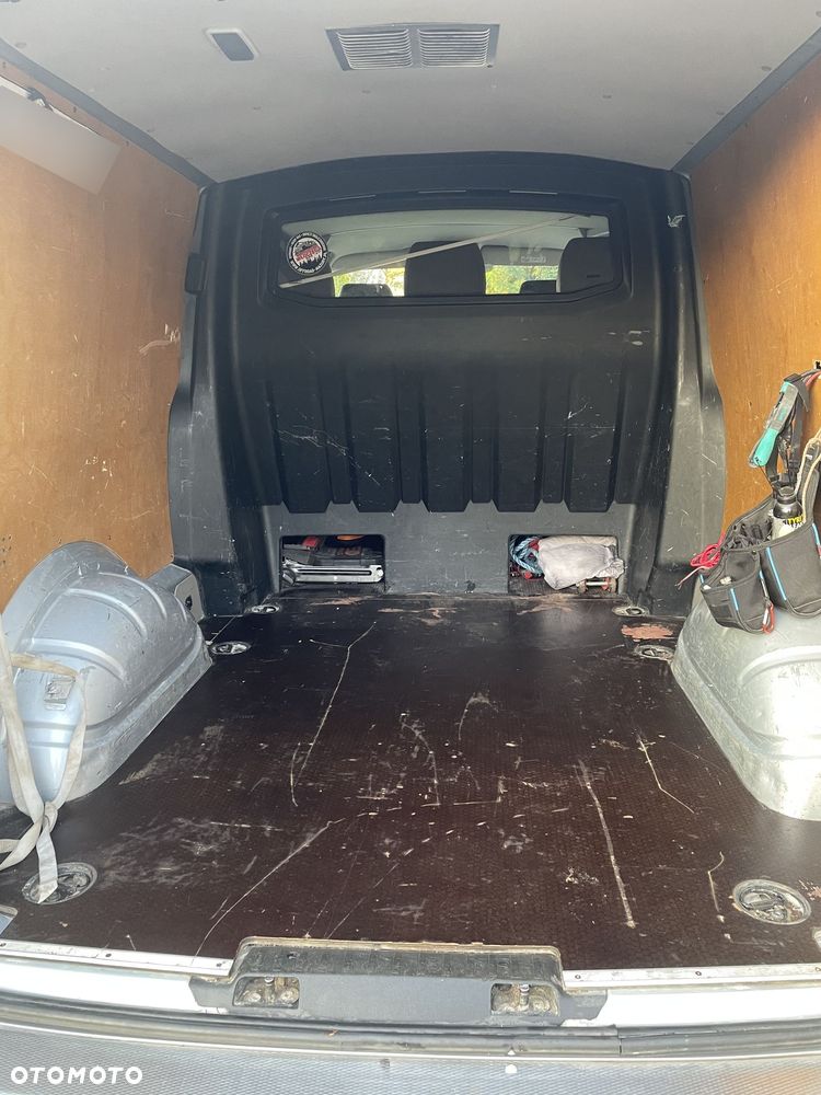 Volkswagen Transporter - 22